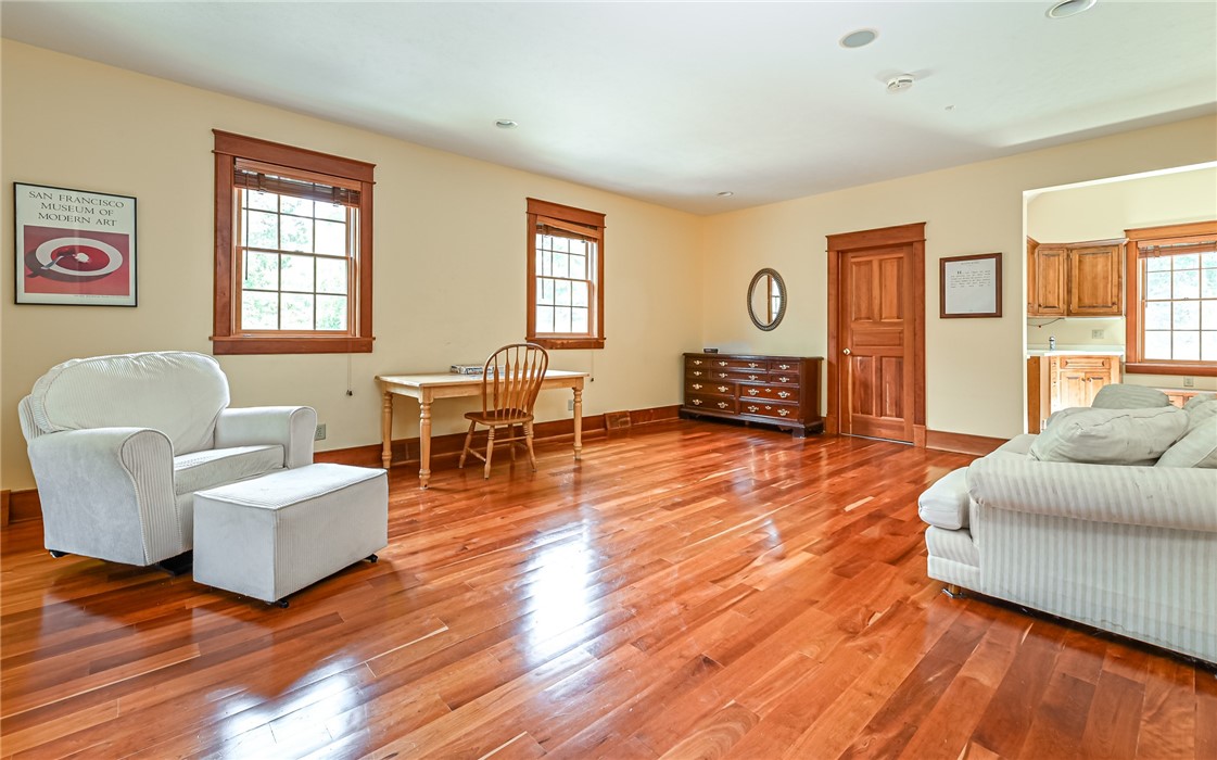 161 Pine Hill Way