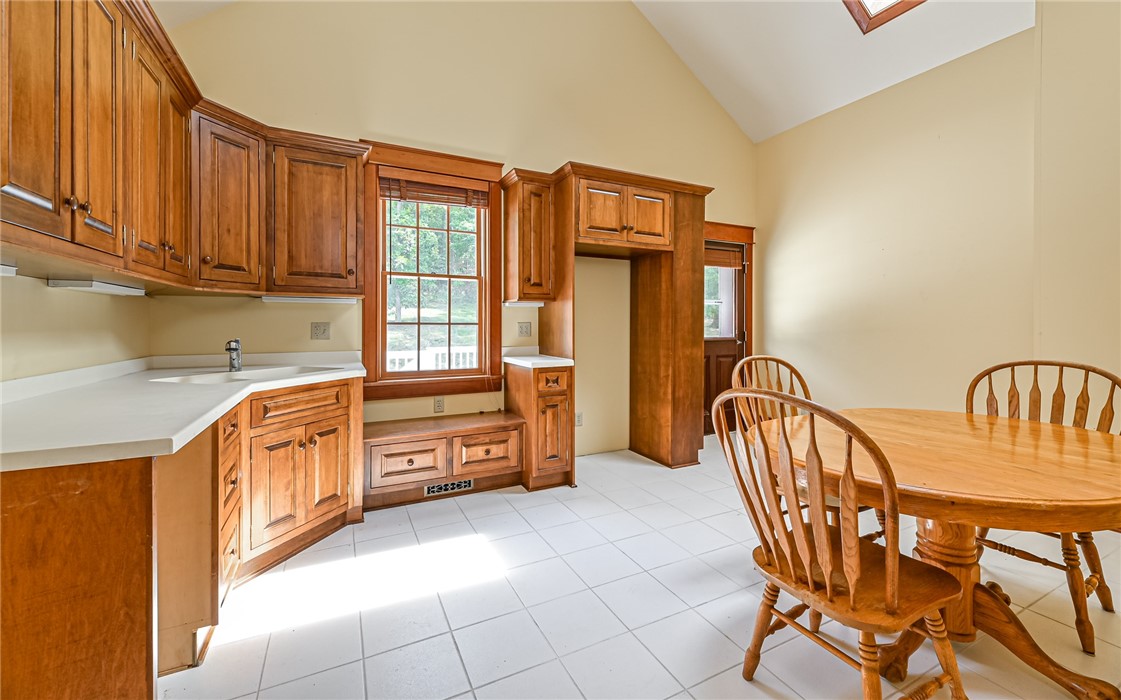 161 Pine Hill Way