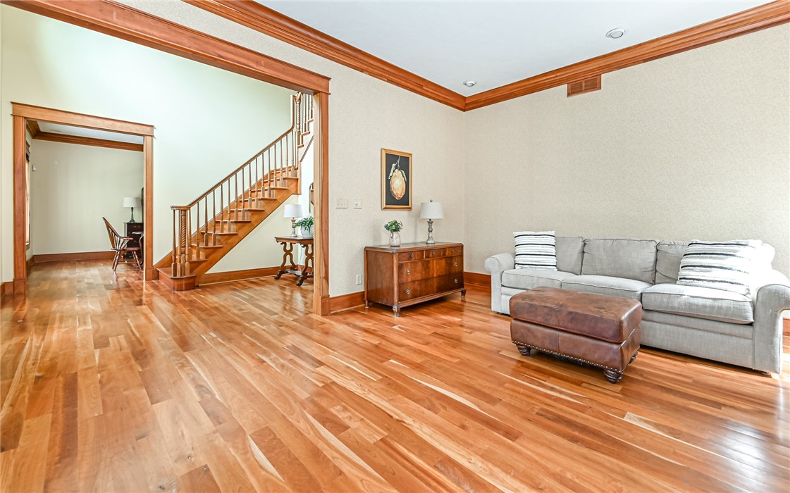 161 Pine Hill Way
