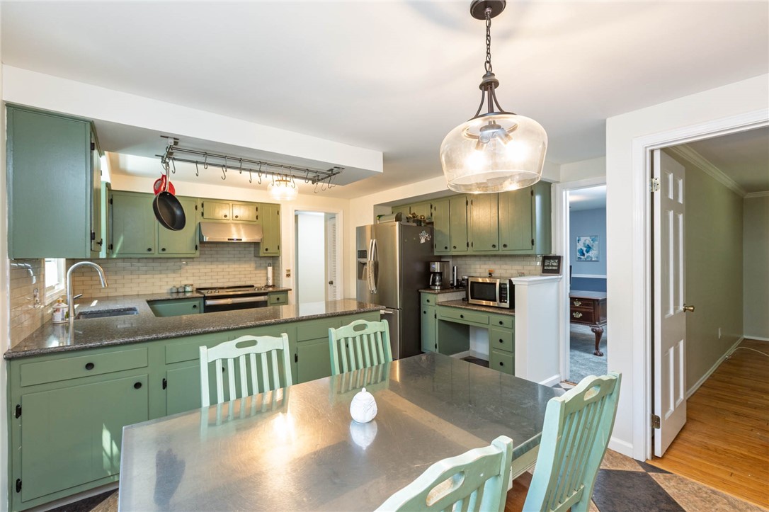 1910 Overland Ct