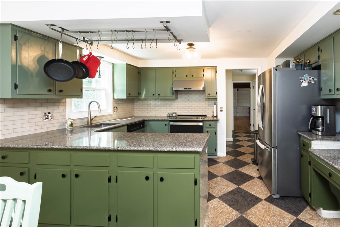 1910 Overland Ct