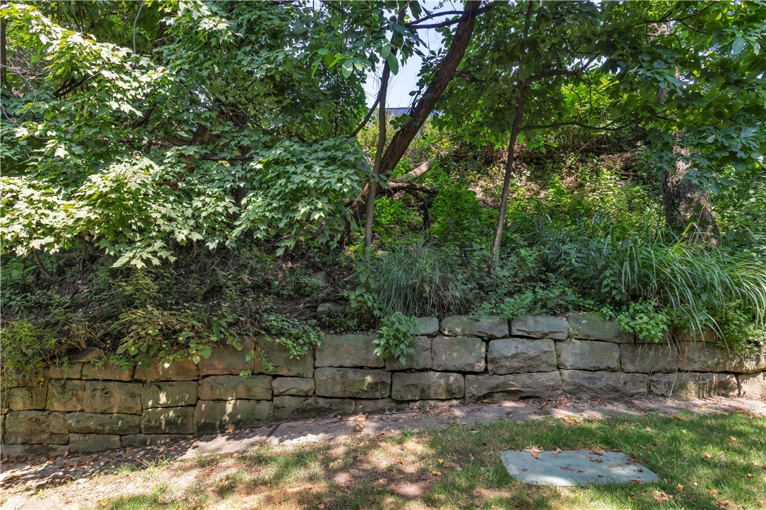 337 Woodbridge Dr