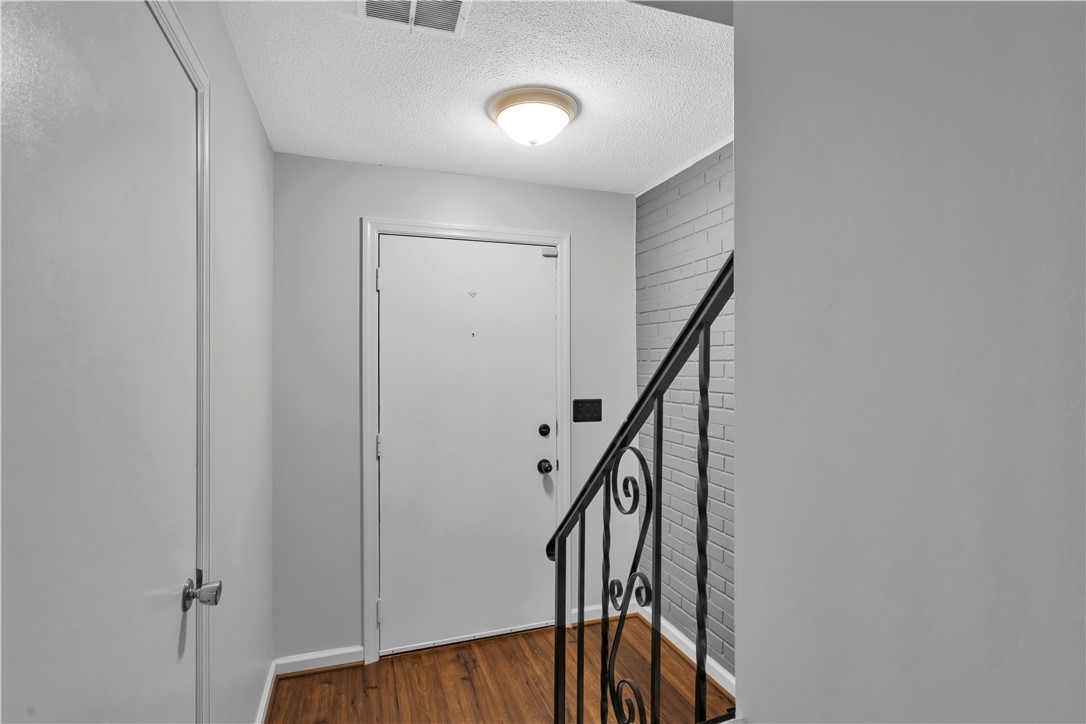 337 Woodbridge Dr