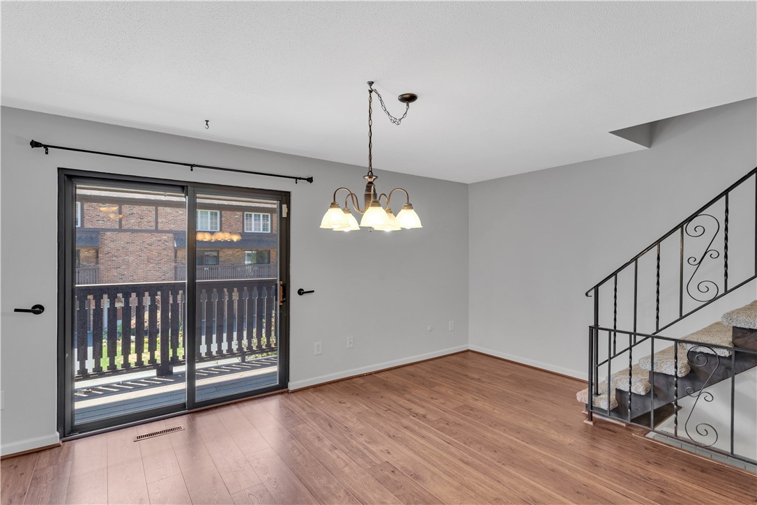 337 Woodbridge Dr