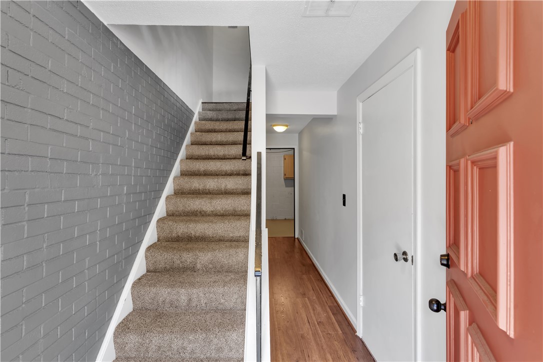 337 Woodbridge Dr