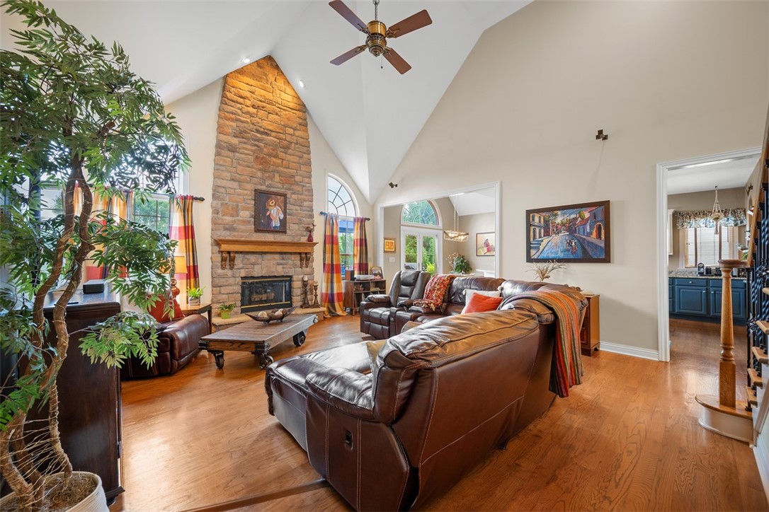 102 Brickbarn Ct