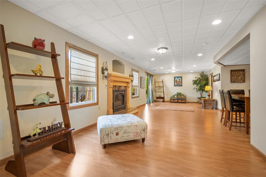 102 Brickbarn Ct