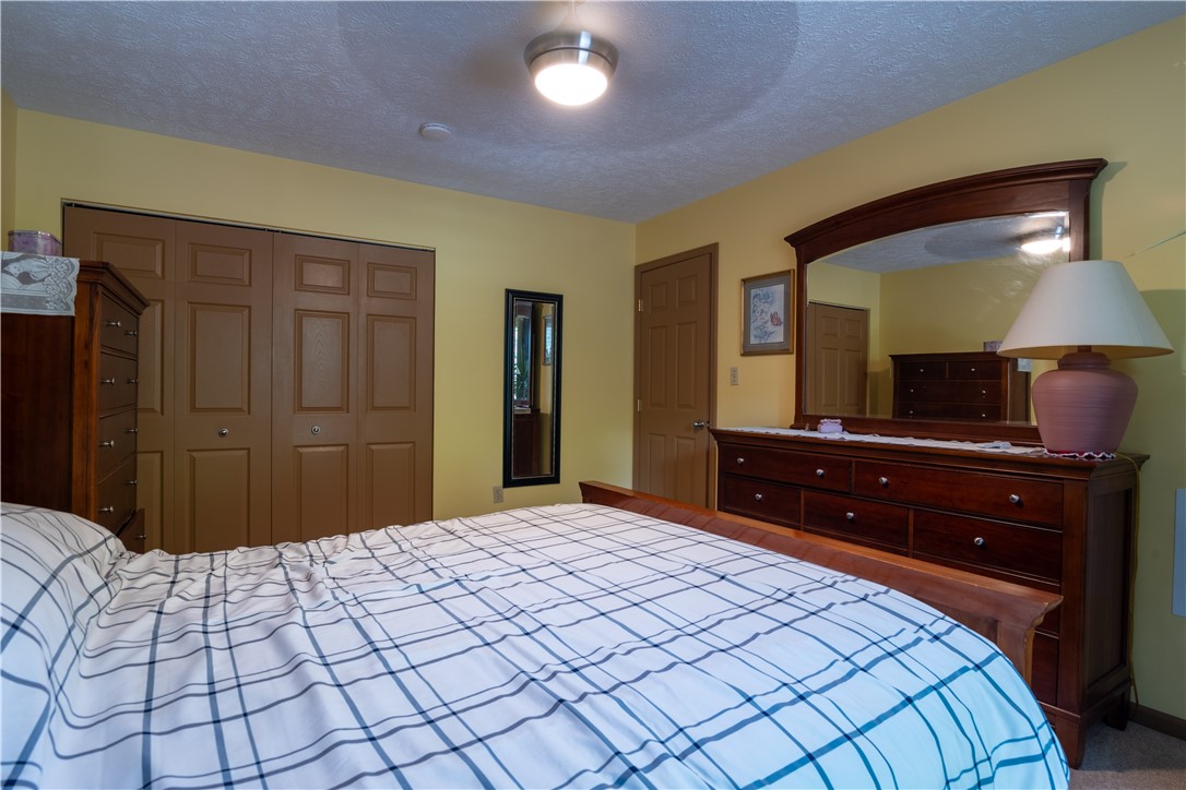 1404 Timberglen Dr