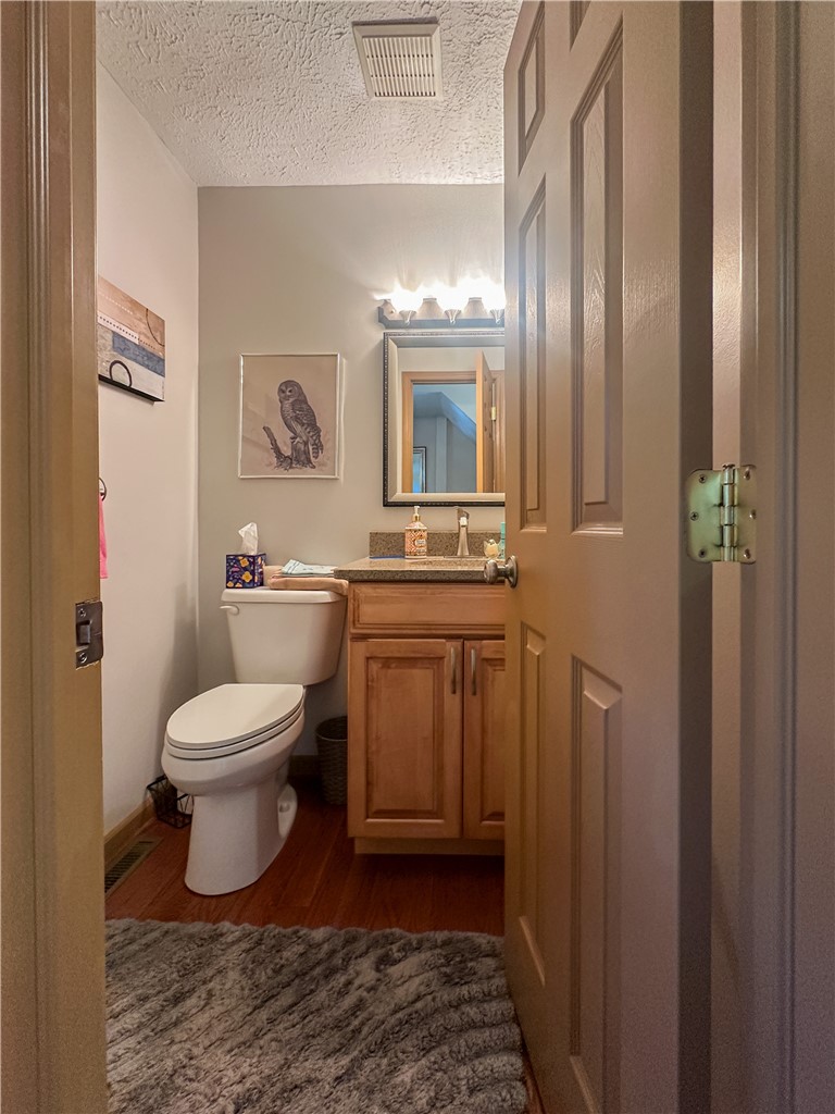 1404 Timberglen Dr