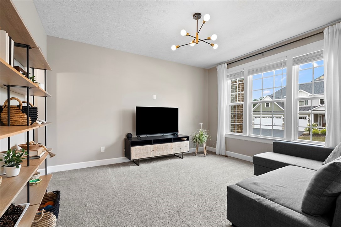 337 Juniper Way