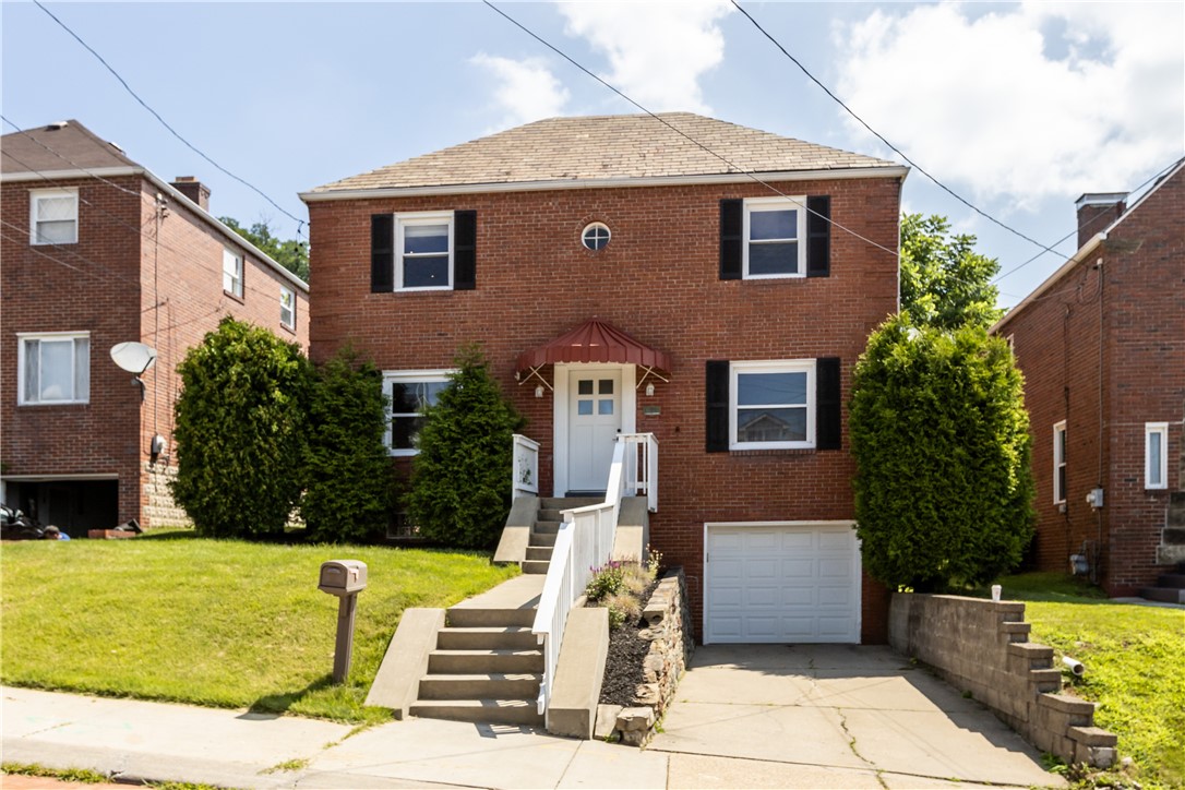 2153 Walton Ave