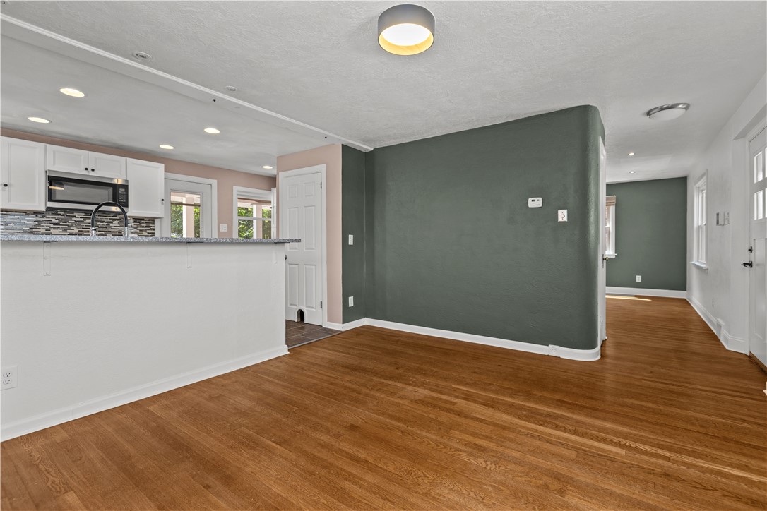 2153 Walton Ave