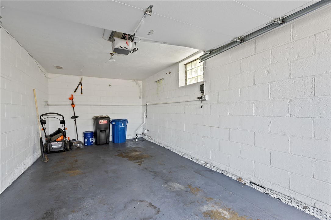 2153 Walton Ave