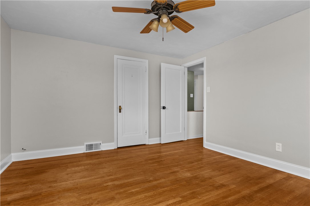 2153 Walton Ave