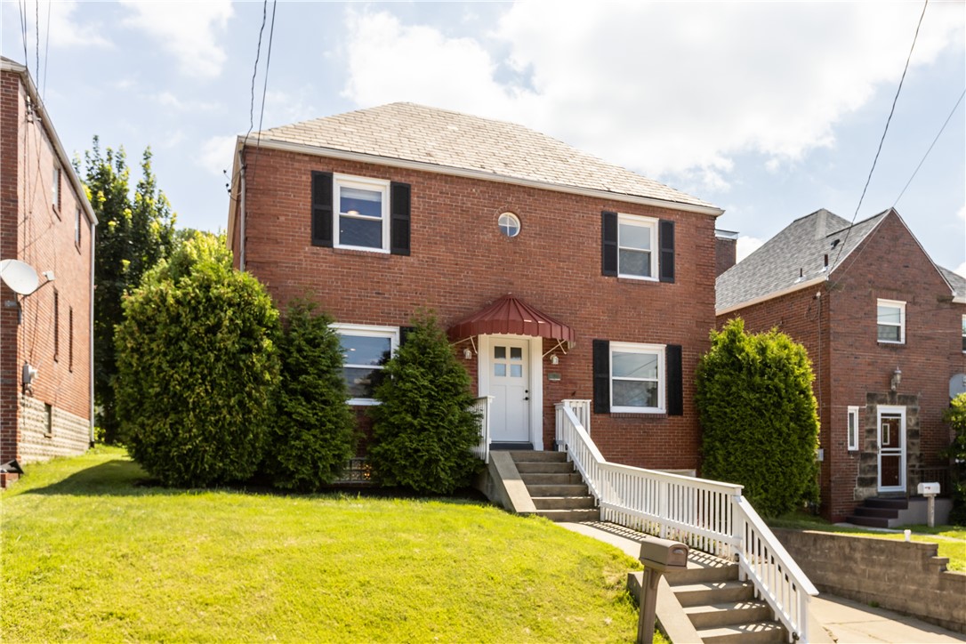 2153 Walton Ave