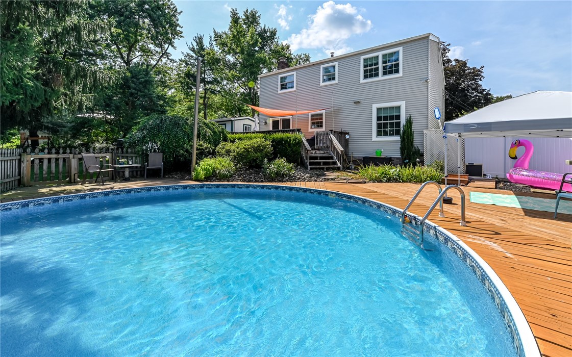 1523 Mountainview Dr