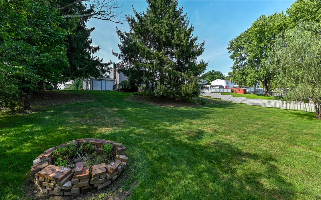 1523 Mountainview Dr