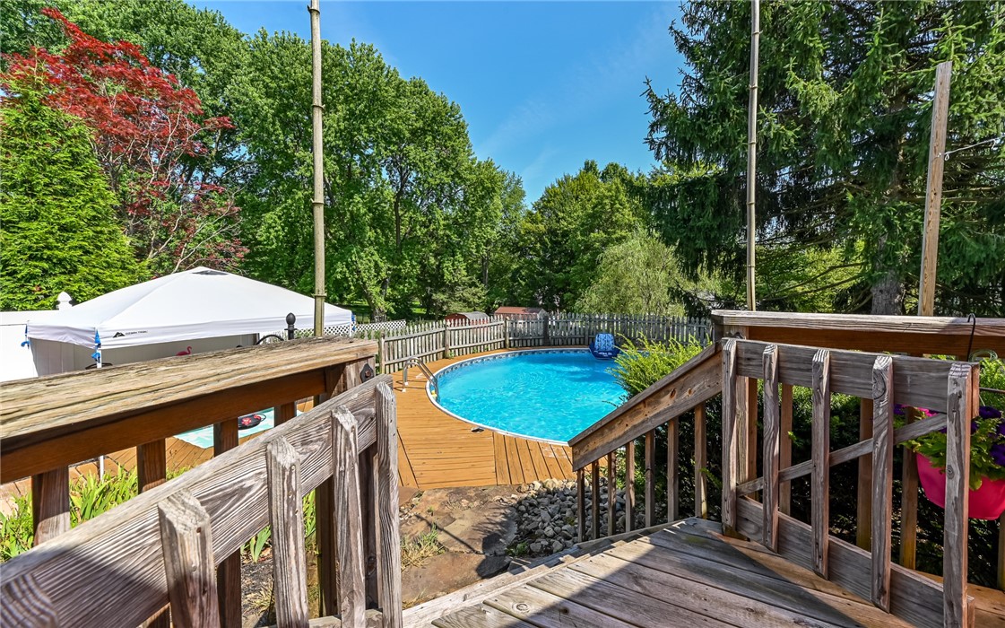 1523 Mountainview Dr