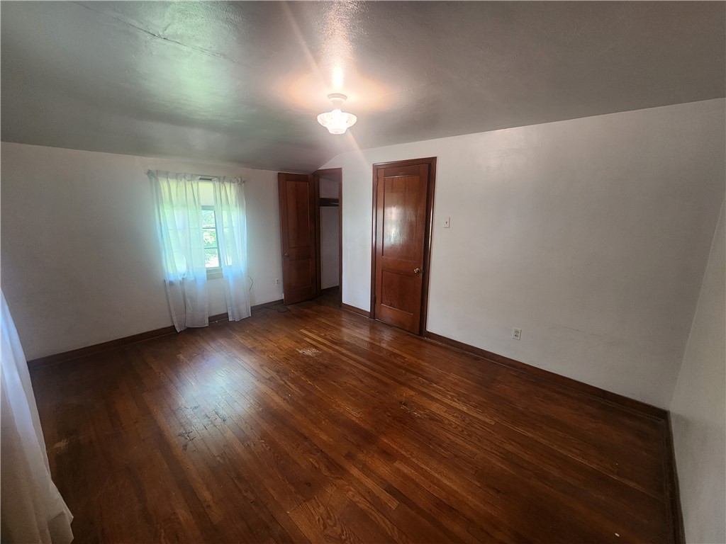 3337 Kaufmann Ave