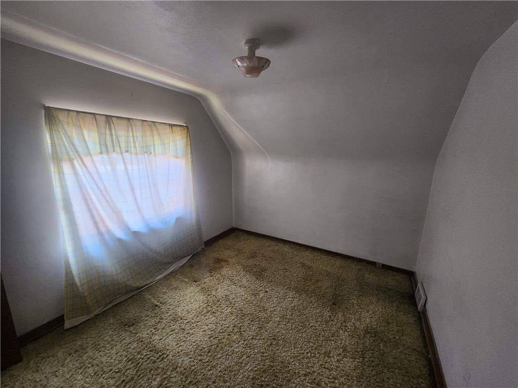 3337 Kaufmann Ave