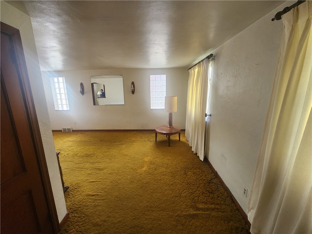 3337 Kaufmann Ave