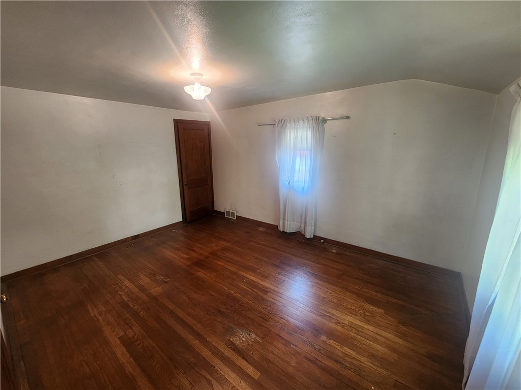 3337 Kaufmann Ave