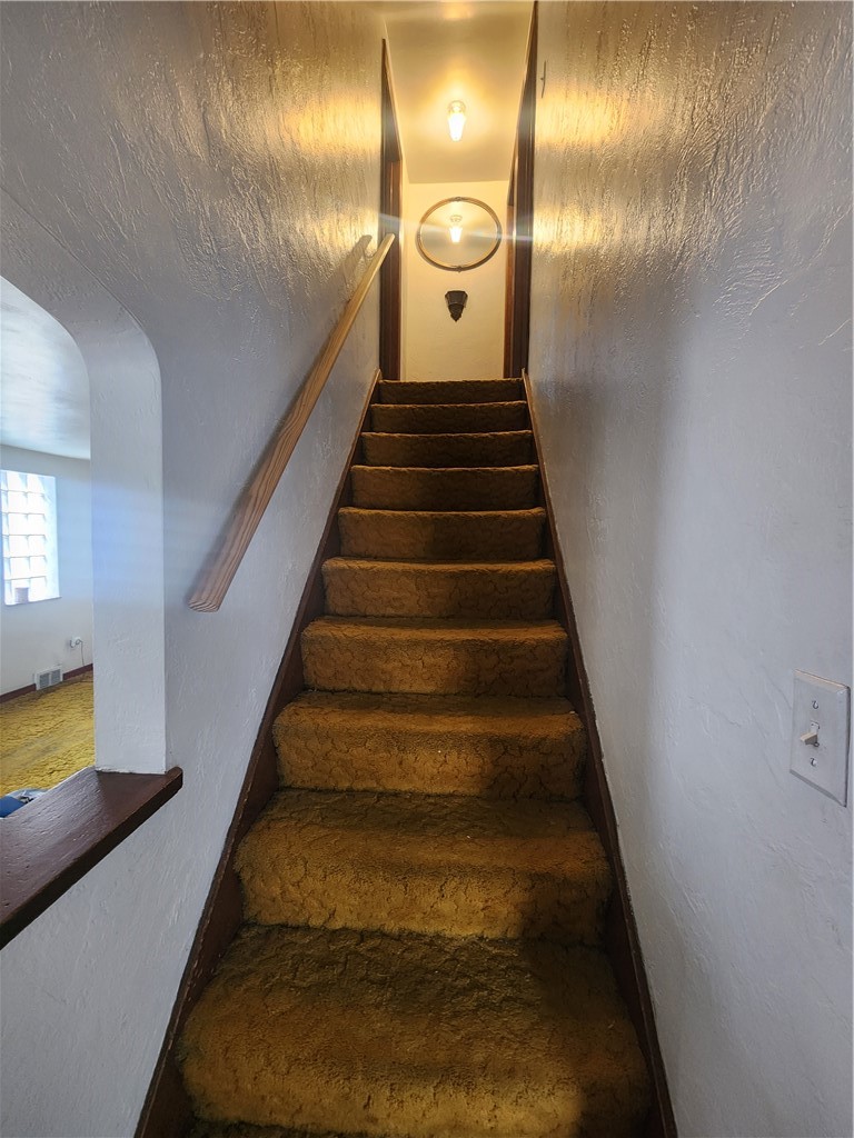 3337 Kaufmann Ave