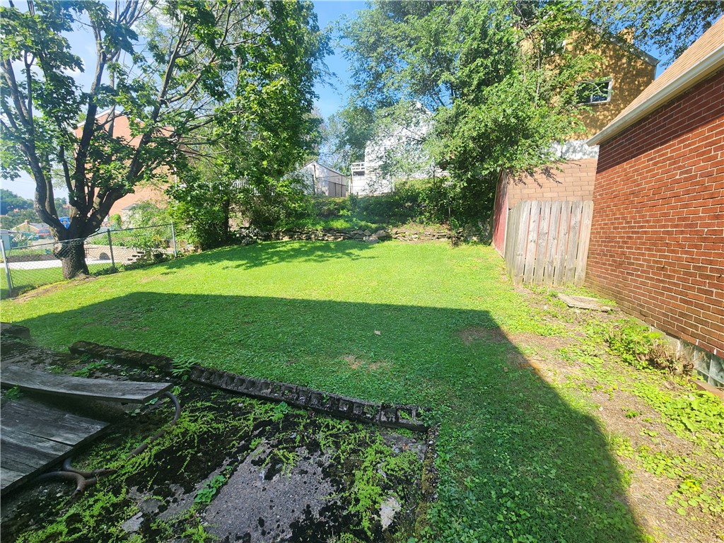 3337 Kaufmann Ave