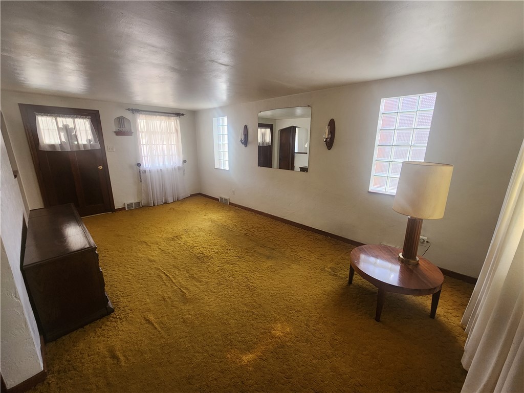 3337 Kaufmann Ave