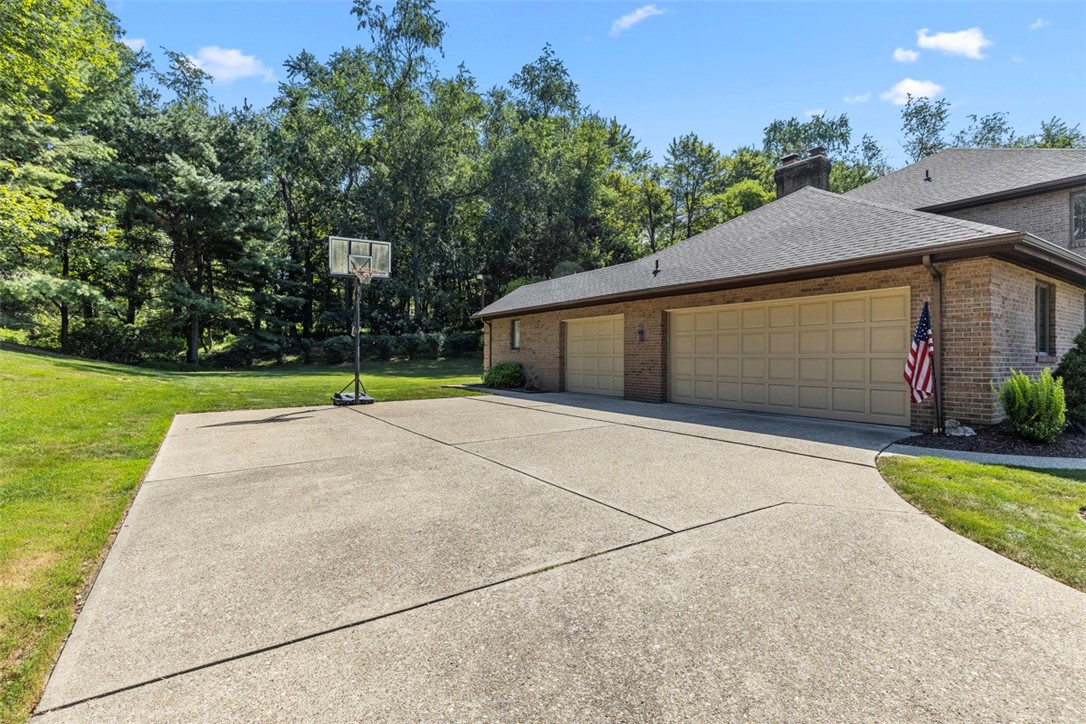 4566 DOGWOOD DR
