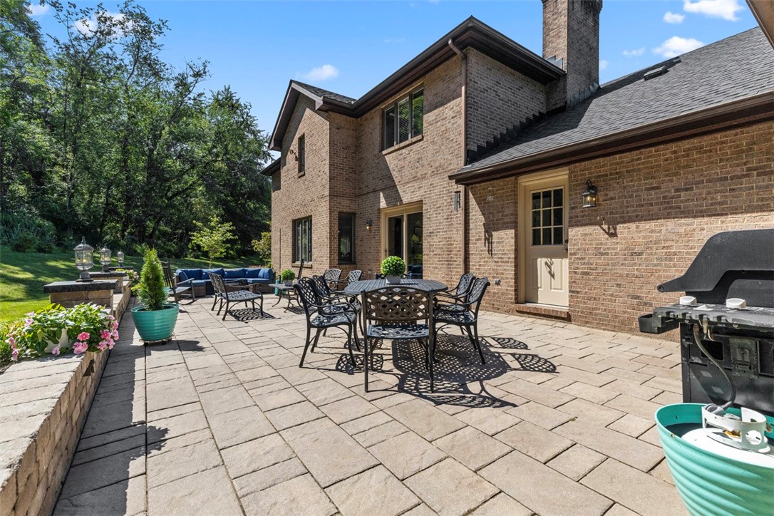 4566 DOGWOOD DR