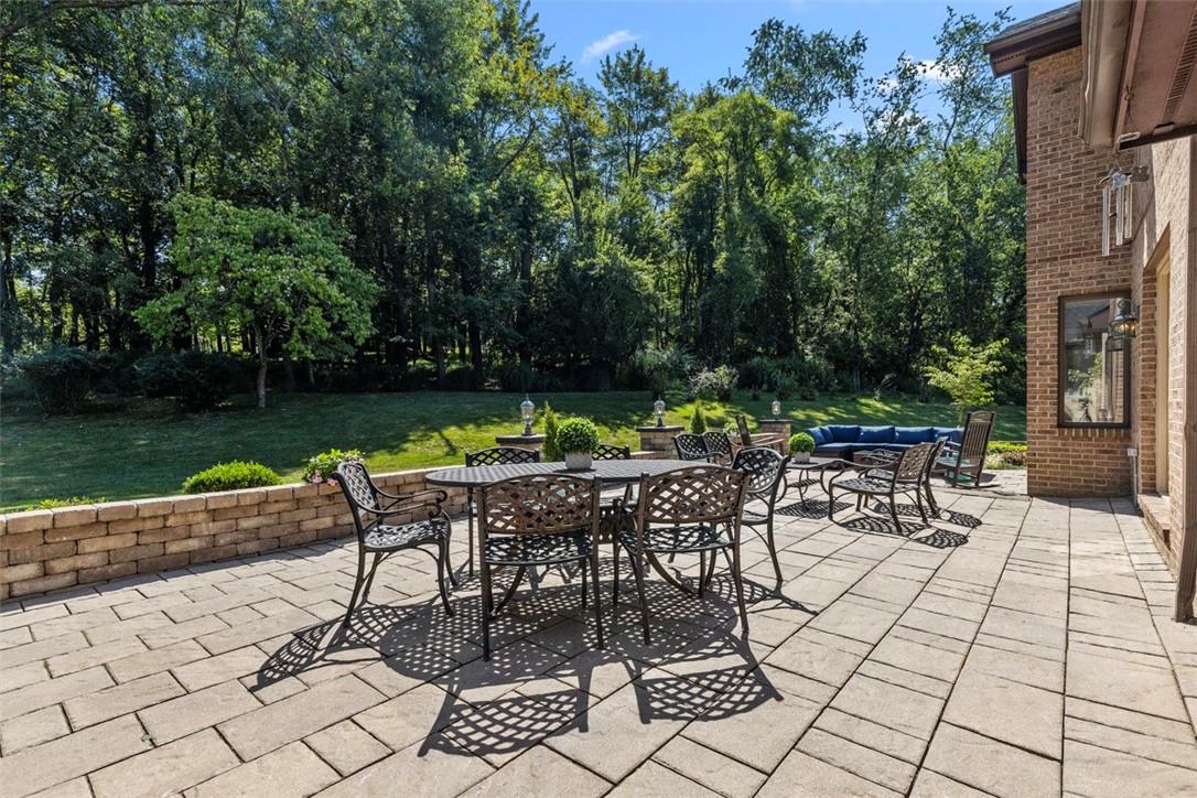 4566 DOGWOOD DR