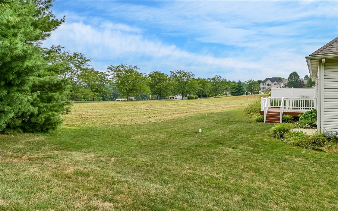 100 Heron Ln