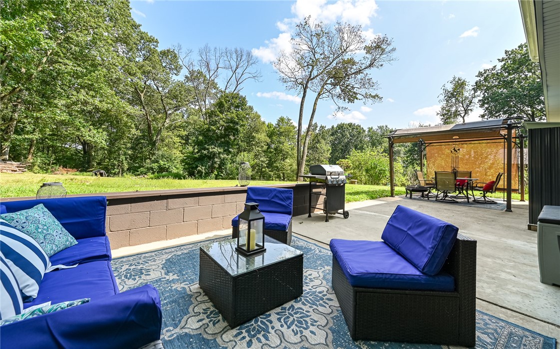 5390 Hardt Rd