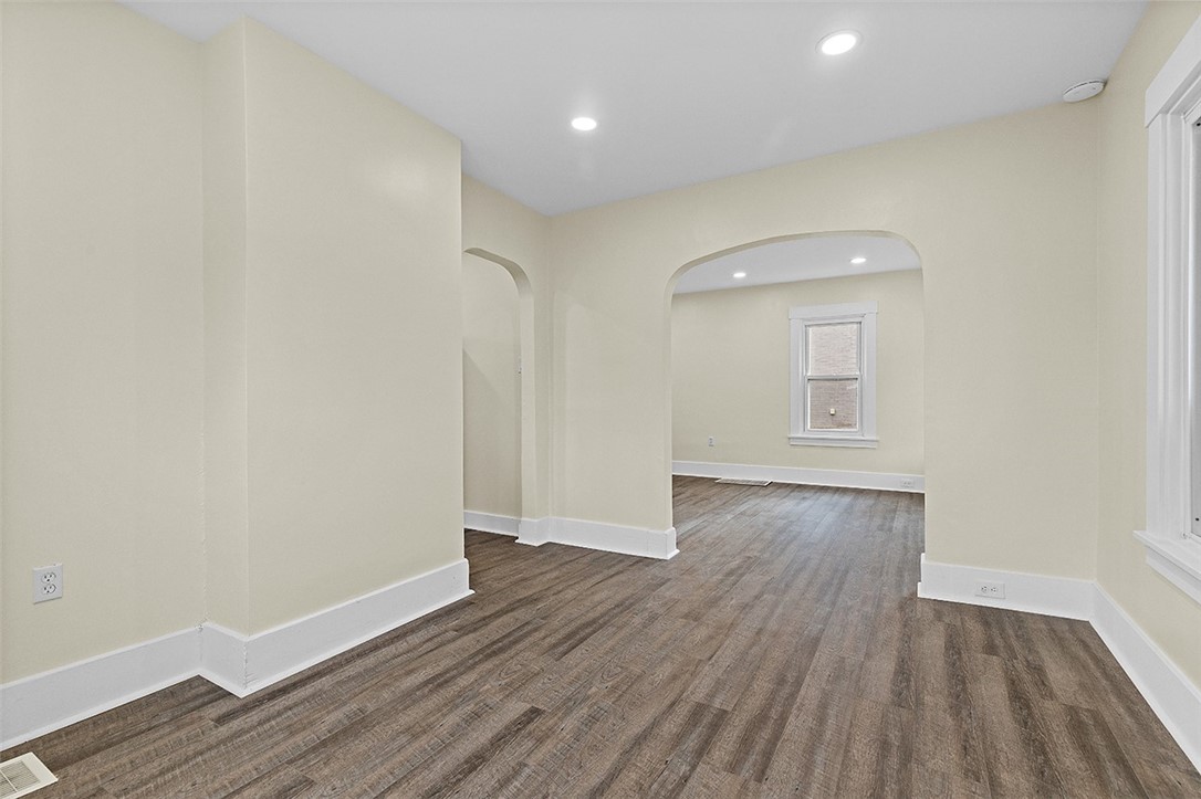 10085 Grandview Ave