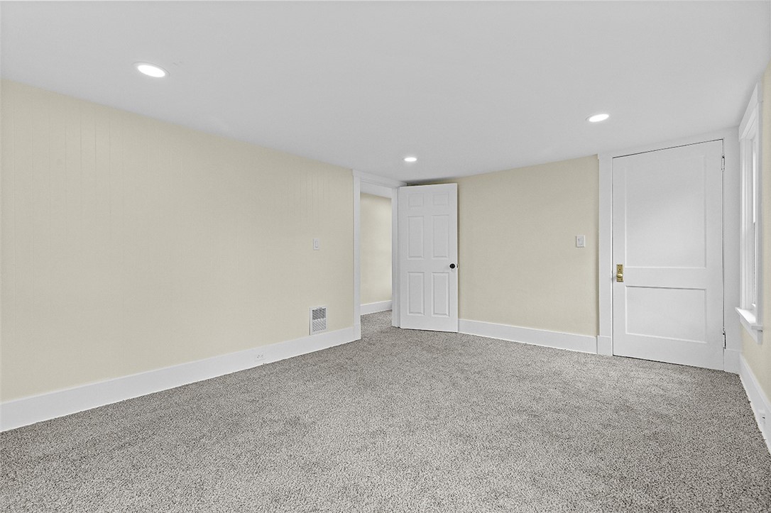 10085 Grandview Ave
