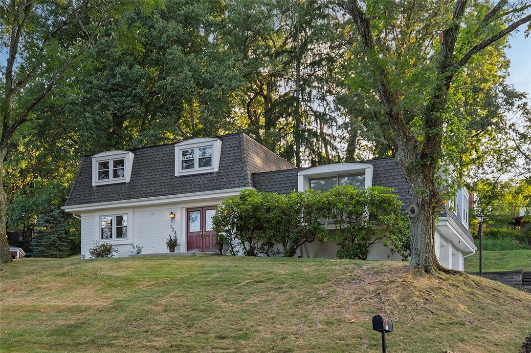 123 Oxbridge Dr