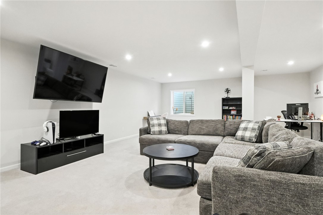 3003 Humbolt Pl
