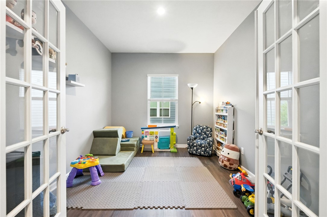 3003 Humbolt Pl