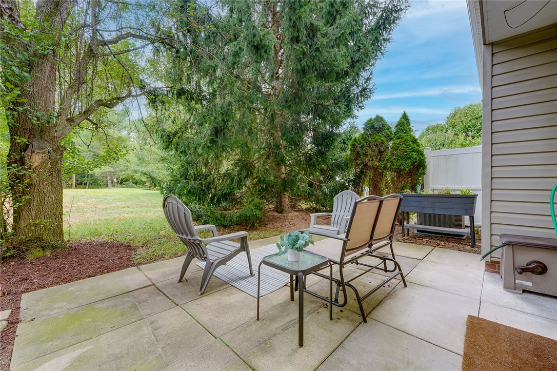 214 Commons Dr