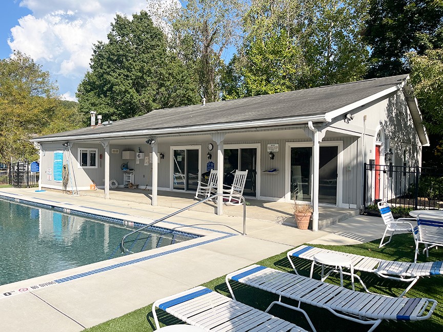 214 Commons Dr