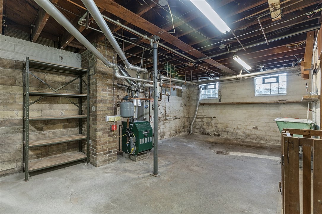 552 Halcomb Ave