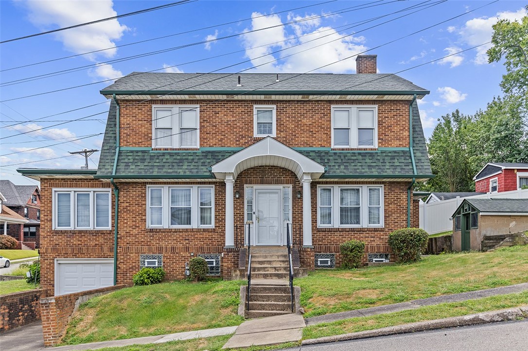 552 Halcomb Ave