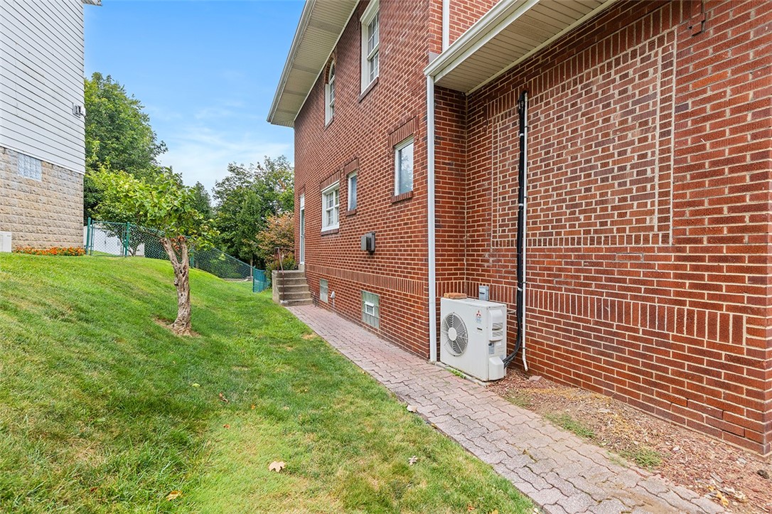 602 Halcomb Ave