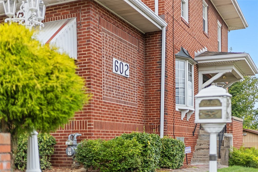 602 Halcomb Ave