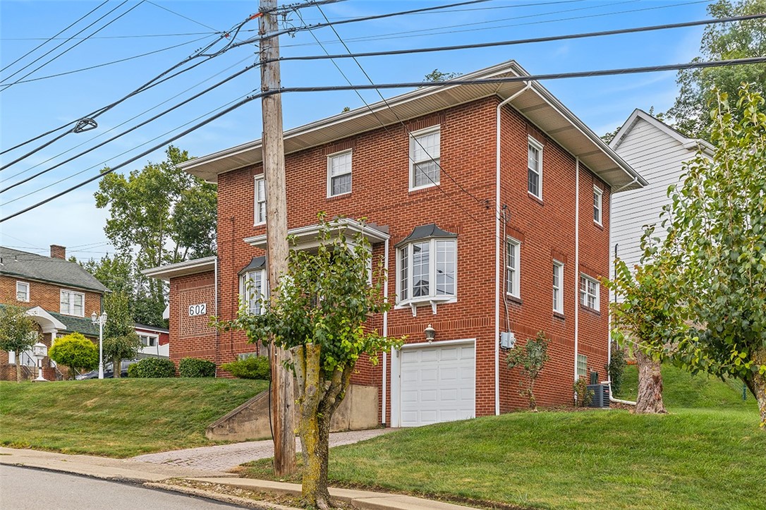 602 Halcomb Ave