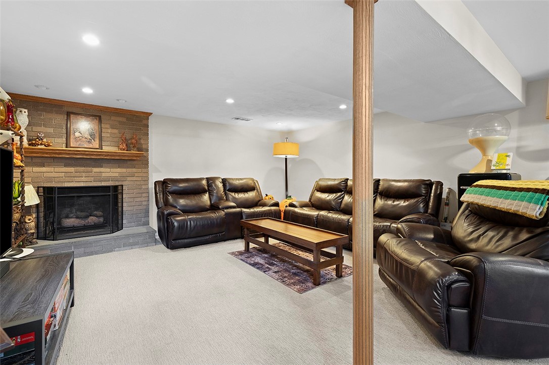 708 Mica Dr