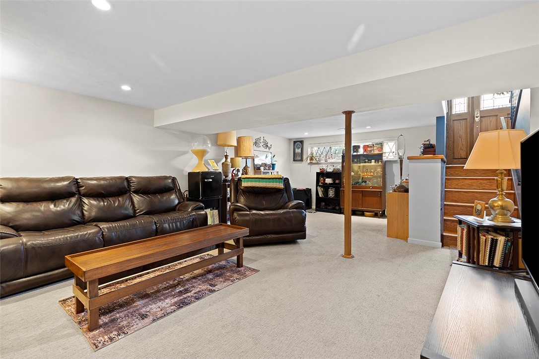 708 Mica Dr