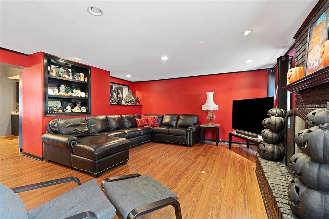 708 Mica Dr