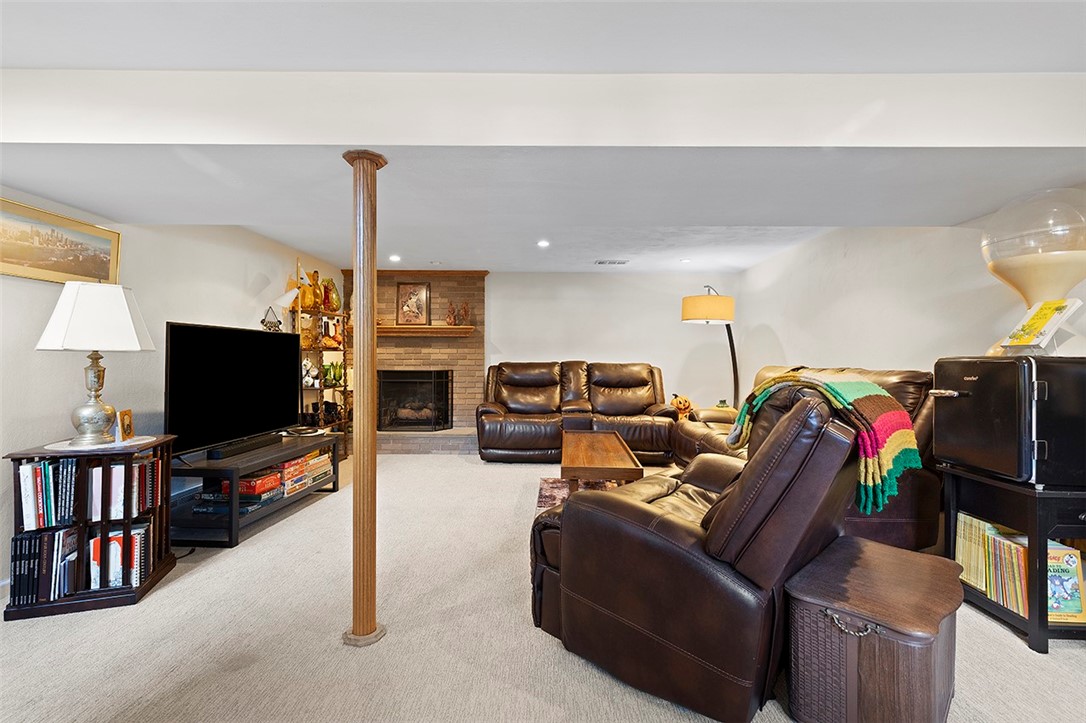 708 Mica Dr